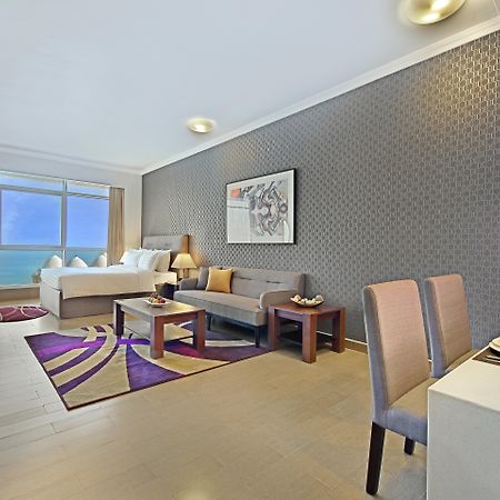 The Curve Hotel Doha Exterior foto